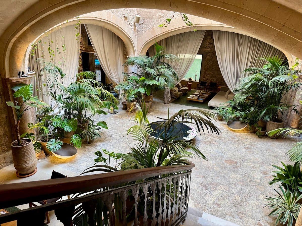 Nobis Hotel