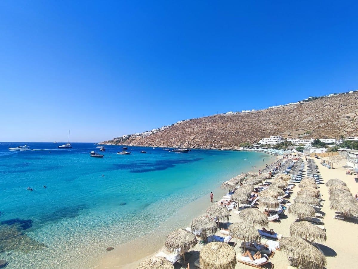 Psarou Beach