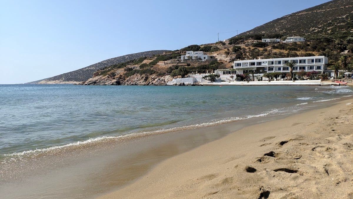Platys Gialos Beach