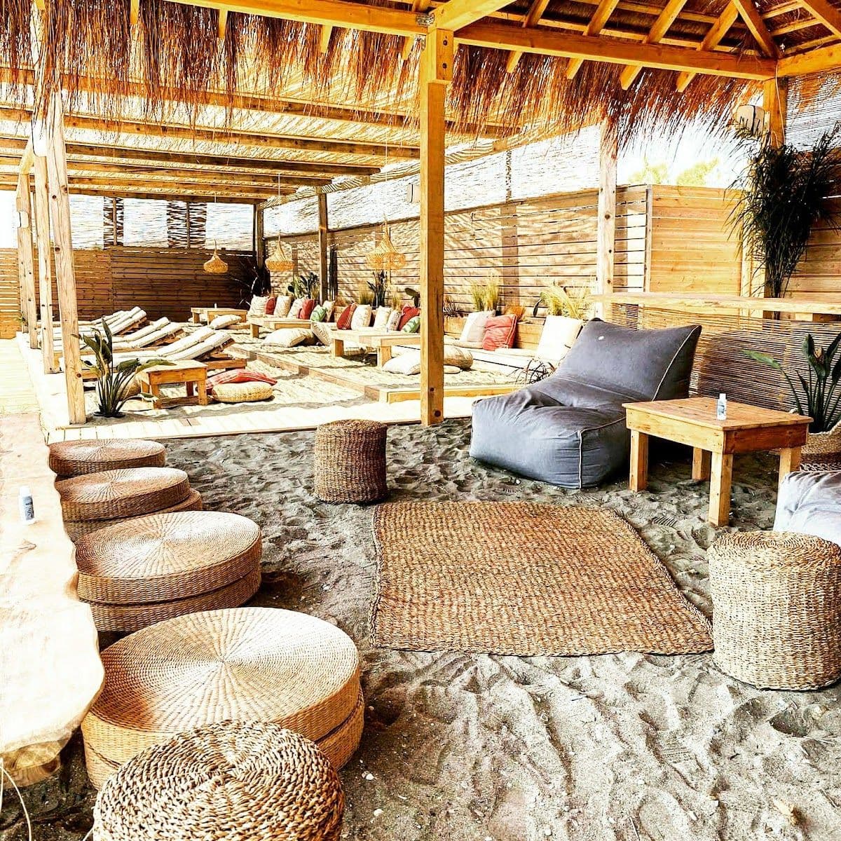 Almiri Beach Bar