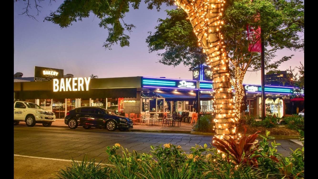 Images for Main Beach Bakery