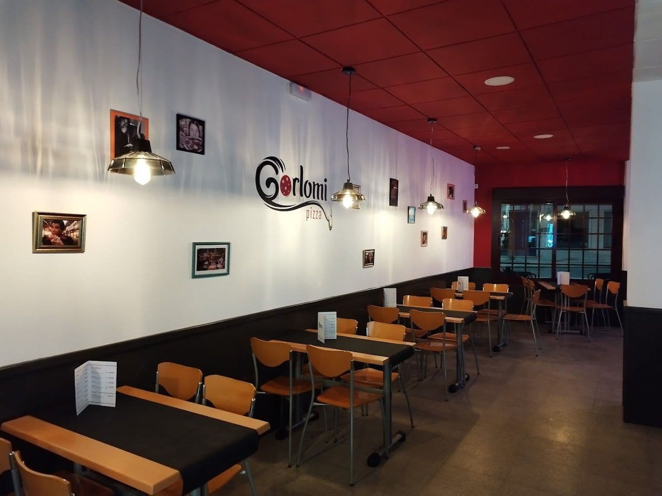 Images for Gorlomi Pizza
