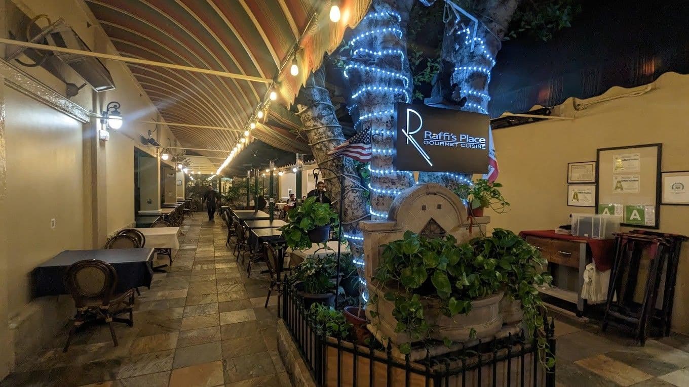 Images for Raffi's Place