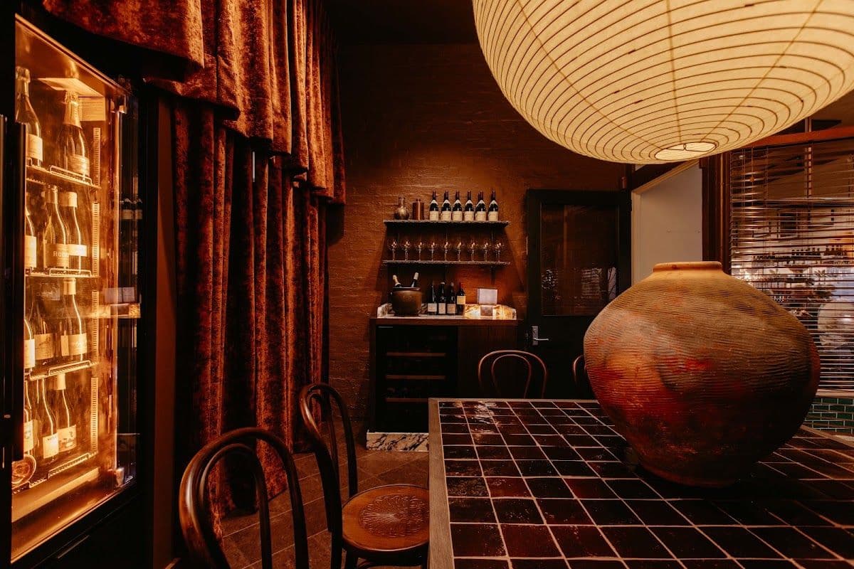 Alberts Wine Bar